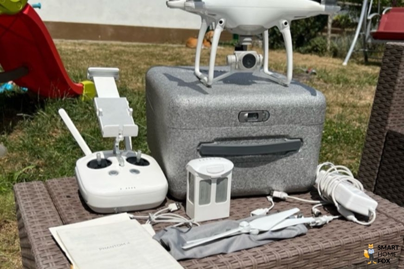 DJi Phantom 4 Drohne Lieferumfang